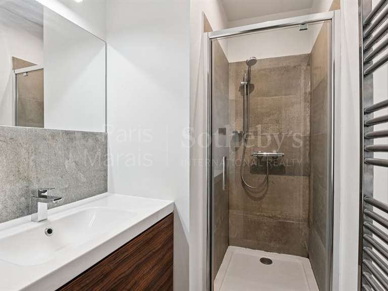 Appartement Paris 4e - 4 chambres - 145m²