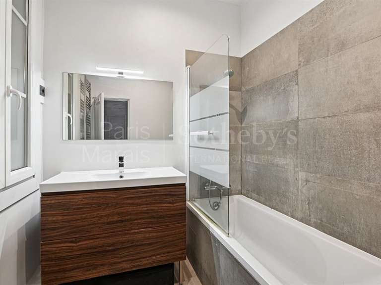 Appartement Paris 4e - 4 chambres - 145m²