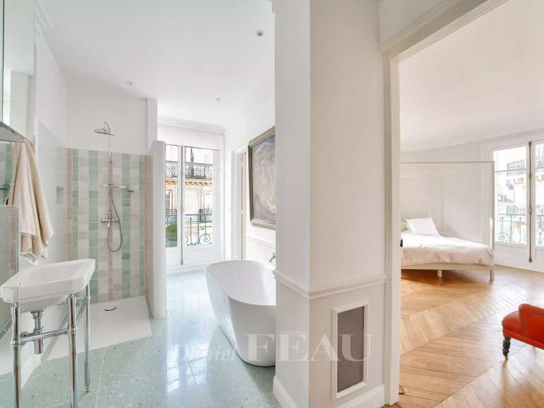 Appartement Paris 4e - 3 chambres - 177m²