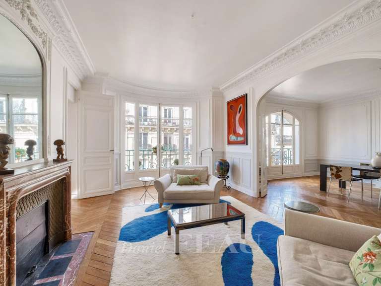 Appartement Paris 4e - 3 chambres - 177m²