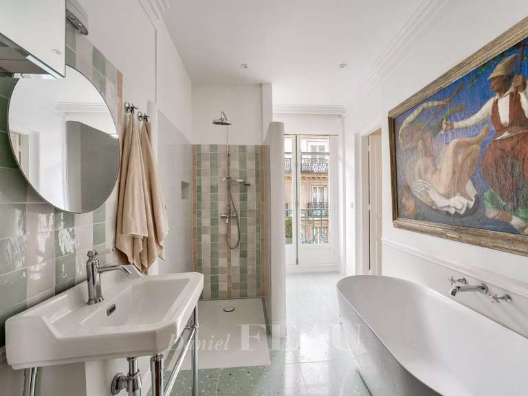 Appartement Paris 4e - 3 chambres - 177m²