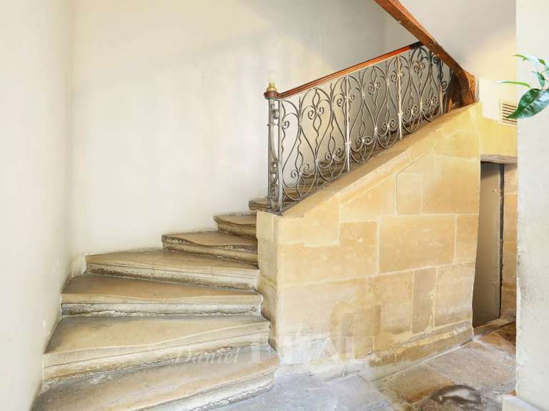 Appartement Paris 4e - 2 chambres - 105m²