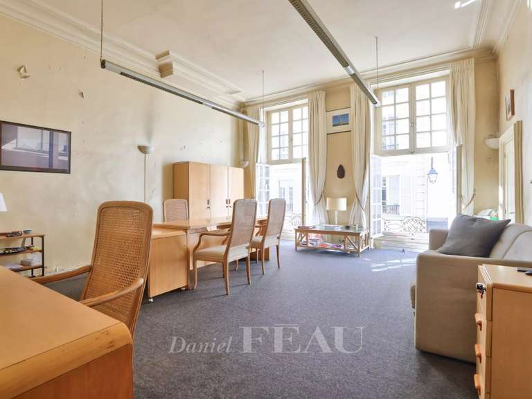 Appartement Paris 4e - 2 chambres - 105m²