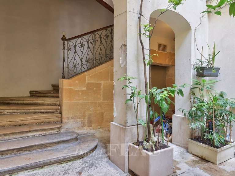 Appartement Paris 4e - 2 chambres - 105m²