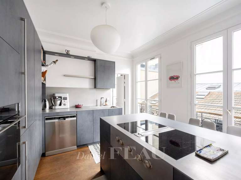 Appartement Paris 4e - 4 chambres - 144m²