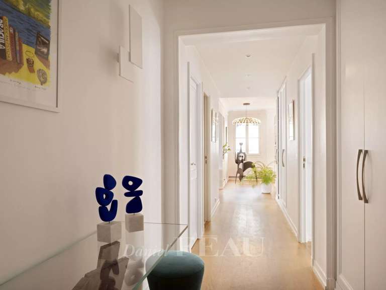 Appartement Paris 4e - 4 chambres - 144m²