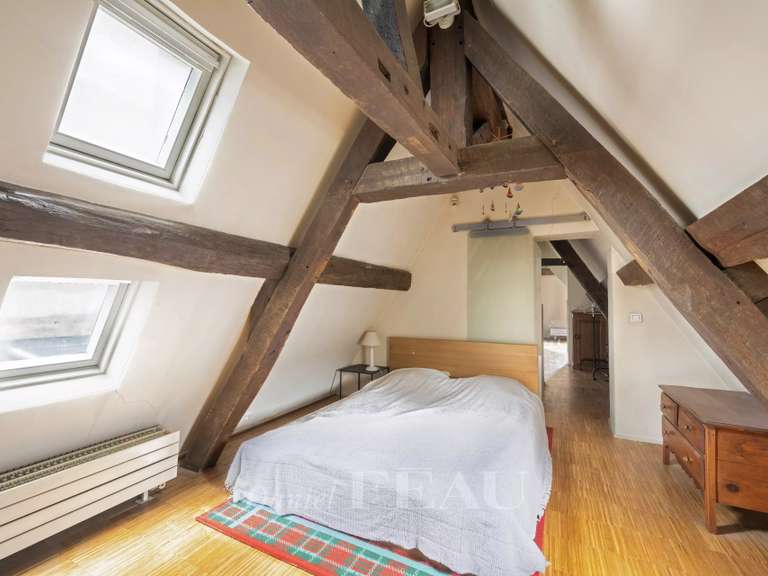 Appartement Paris 4e - 2 chambres - 183m²