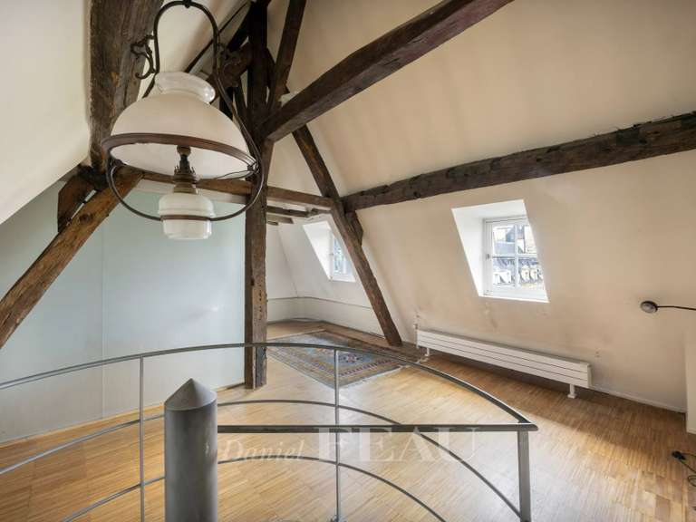 Appartement Paris 4e - 2 chambres - 183m²