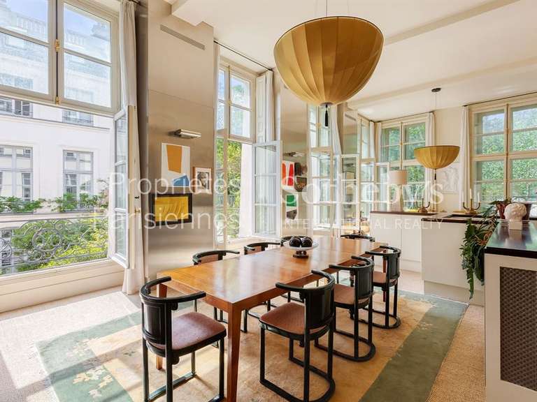 Appartement Paris 4e - 2 chambres - 161m²