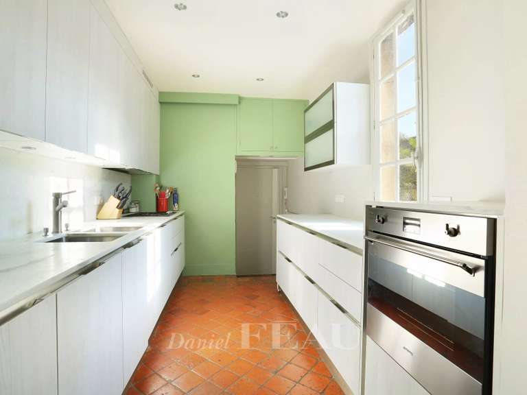 Appartement Paris 4e - 3 chambres - 184m²