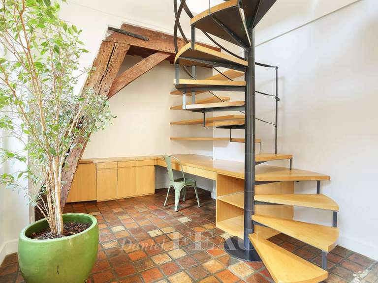 Appartement Paris 4e - 3 chambres - 184m²