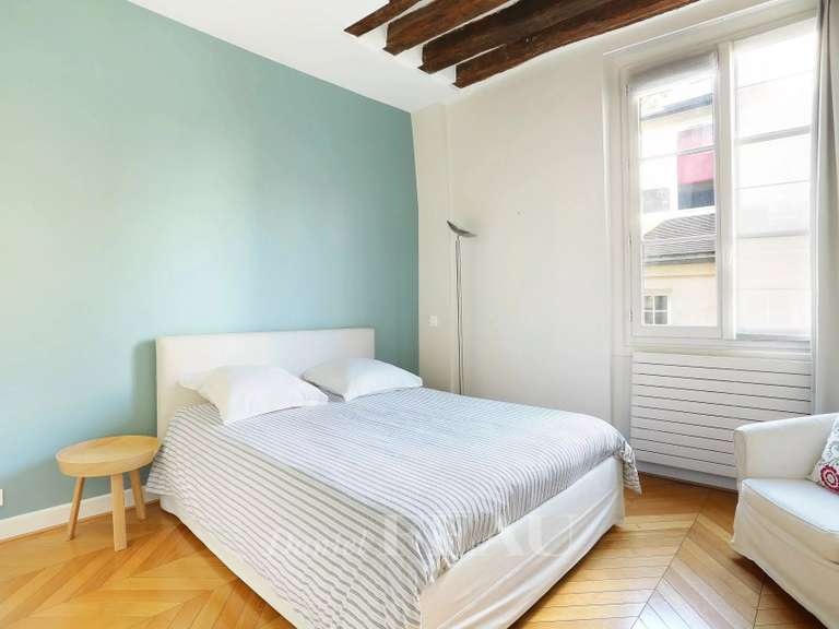 Appartement Paris 4e - 3 chambres - 184m²