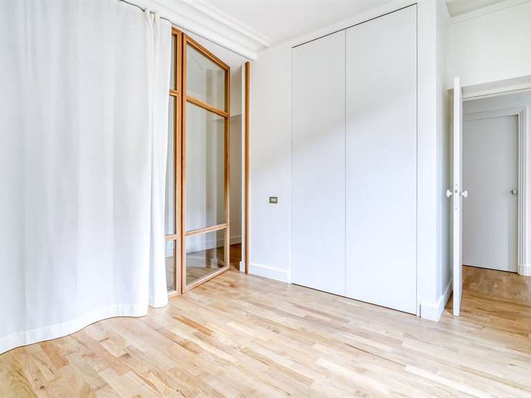 Appartement Paris 4e - 1 chambre - 60m²