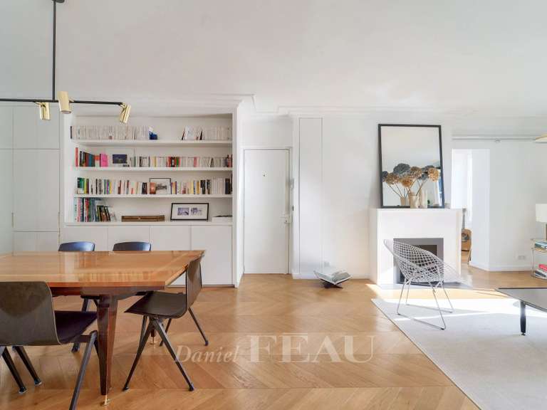 Appartement Paris 4e - 2 chambres - 75m²
