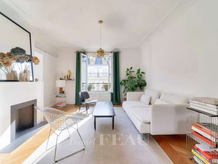 Appartement Paris 4e - 2 chambres - 75m²