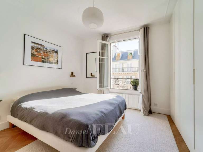 Appartement Paris 4e - 2 chambres - 75m²