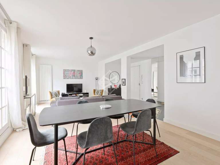 Appartement Paris 4e - 1 chambre - 80m²