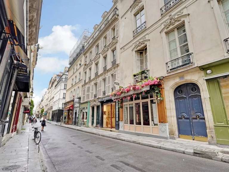 Appartement Paris 4e - 3 chambres - 84m²