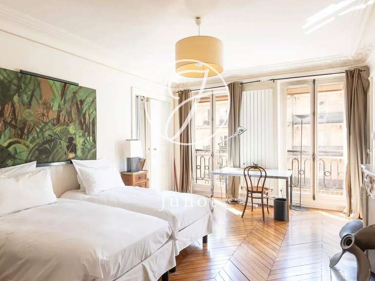 Appartement Paris 4e - 2 chambres - 114m²