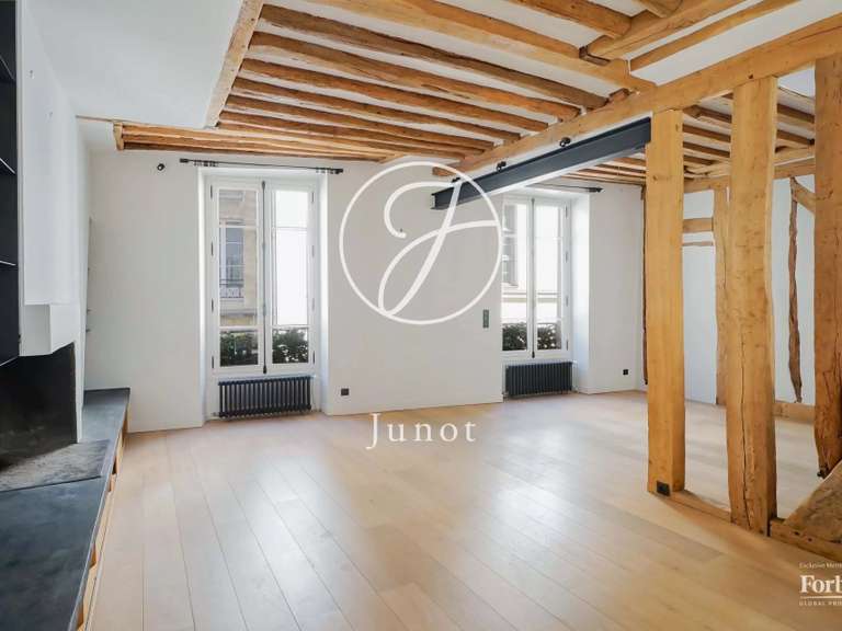 Appartement Paris 4e - 2 chambres - 78m²