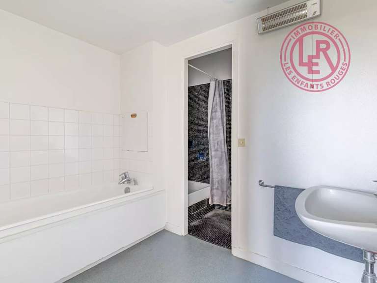 Appartement Paris 4e - 1 chambre - 82m²