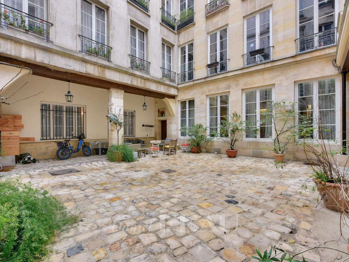 Apartment Paris 4e
