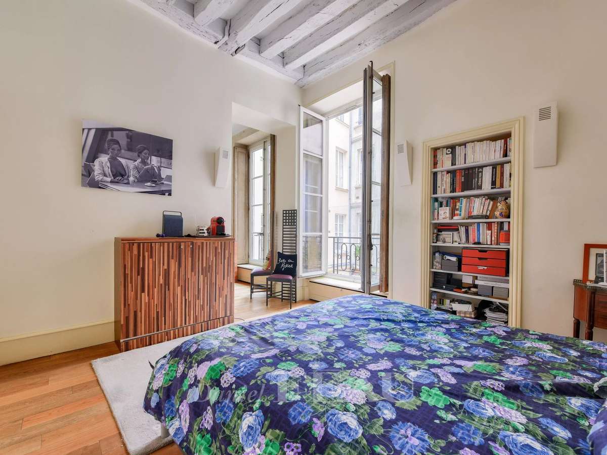 Apartment Paris 4e
