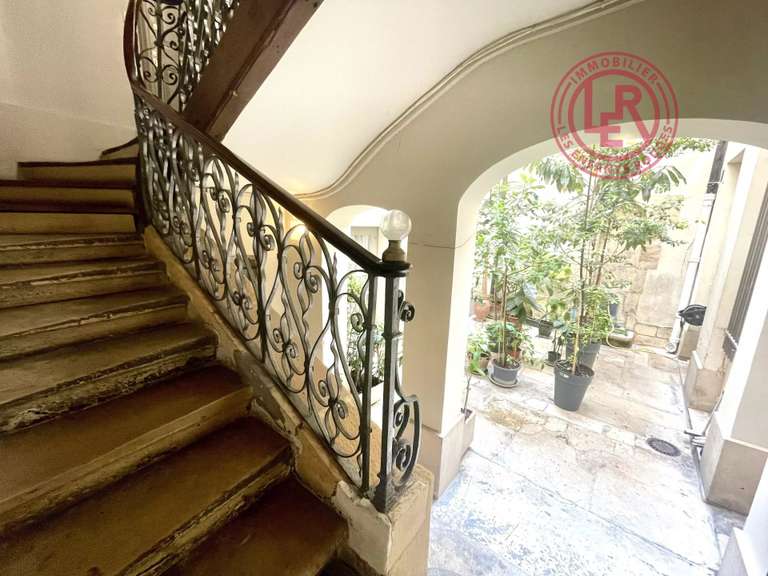 Appartement Paris 4e - 3 chambres - 143m²