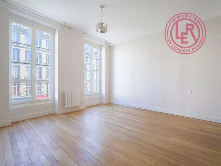 Appartement Paris 4e - 2 chambres - 89m²