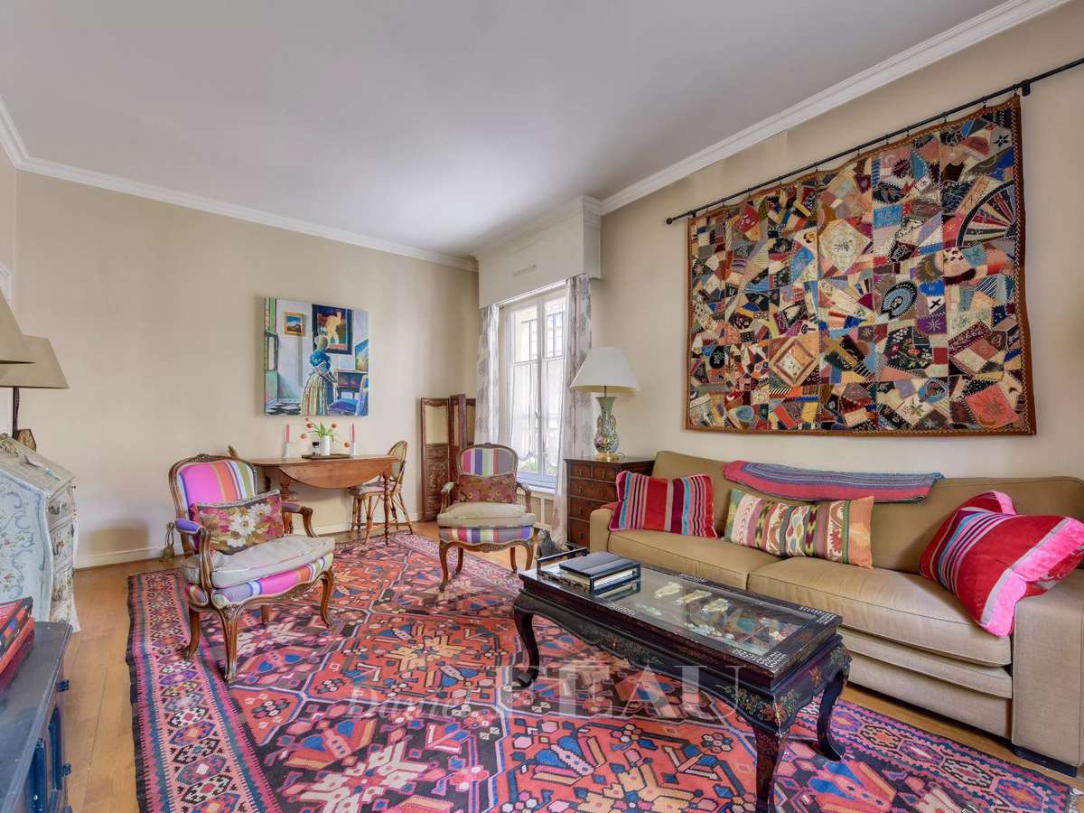 Apartment Paris 4e