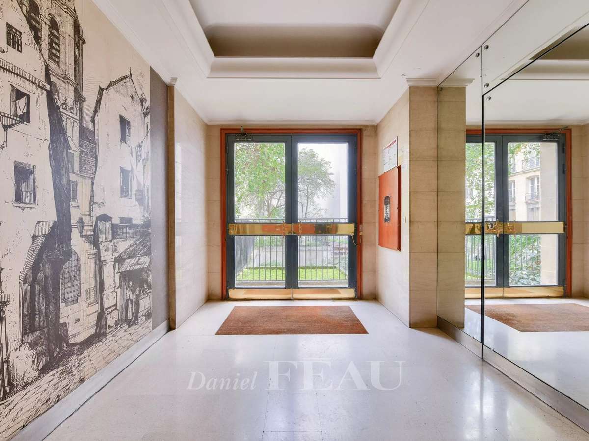 Apartment Paris 4e