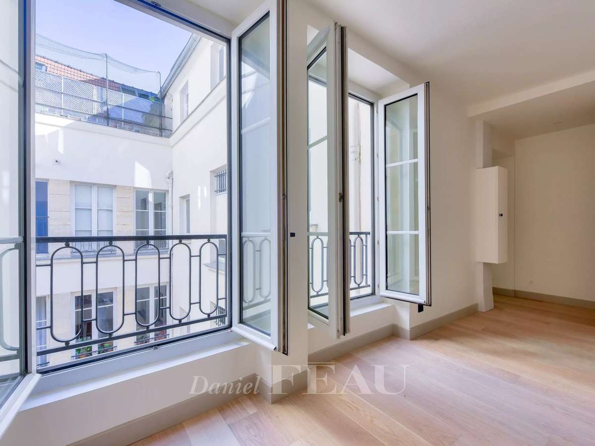 Apartment Paris 4e