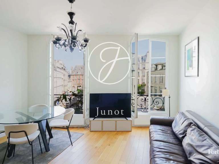 Appartement Paris 4e - 3 chambres - 98m²