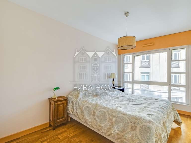 Appartement Paris 4e - 2 chambres - 76m²