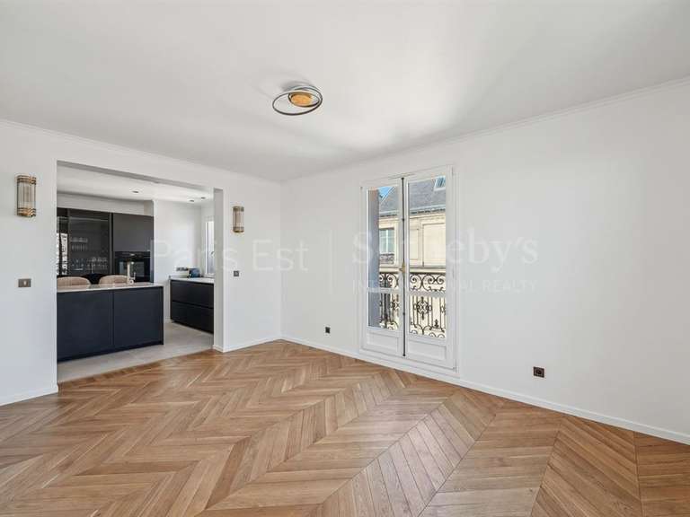 Appartement Paris 4e - 2 chambres - 140m²