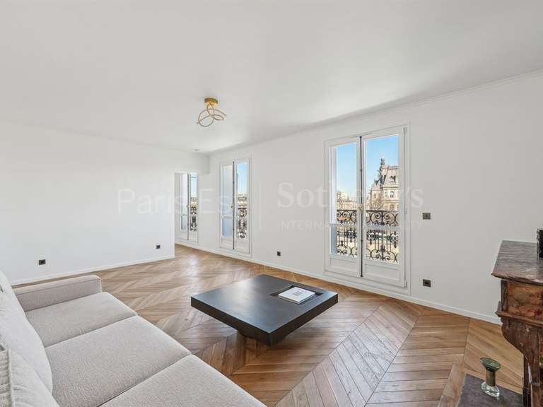 Appartement Paris 4e - 2 chambres - 140m²