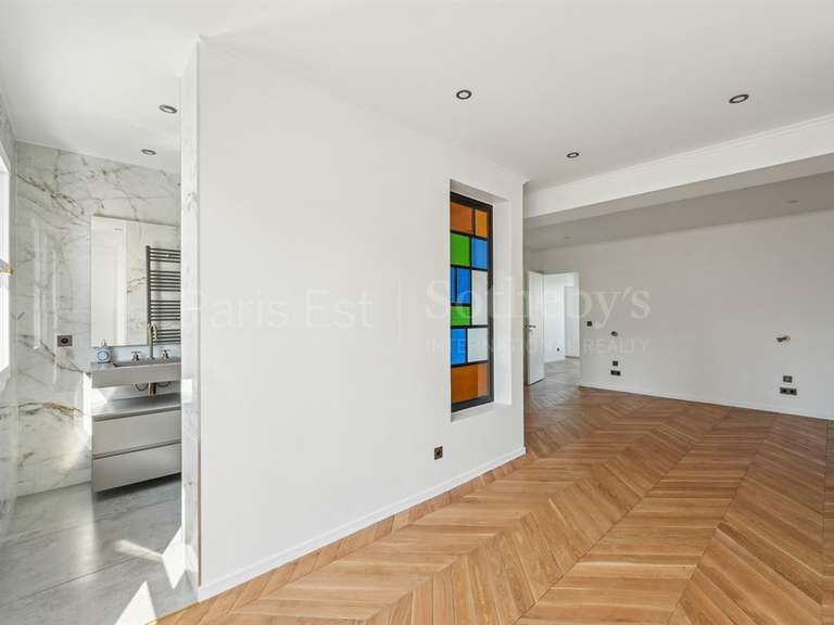 Appartement Paris 4e - 2 chambres - 140m²