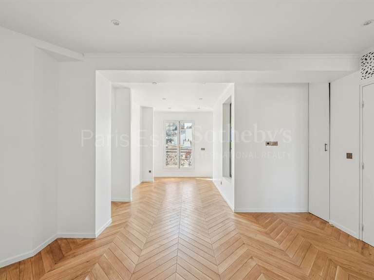 Appartement Paris 4e - 2 chambres - 140m²