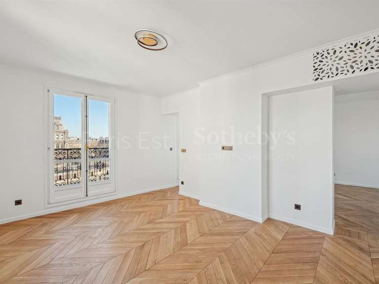 Appartement Paris 4e - 2 chambres - 140m²