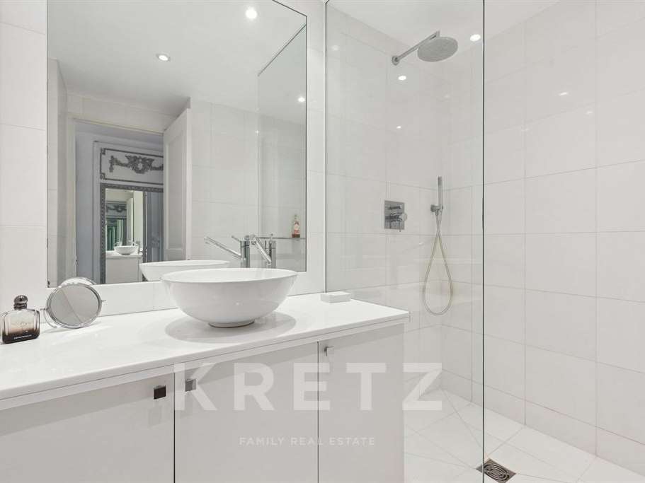 Apartment Paris 4e