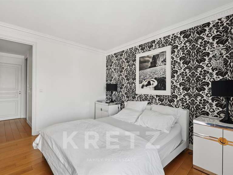 Appartement Paris 4e - 1 chambre - 65m²