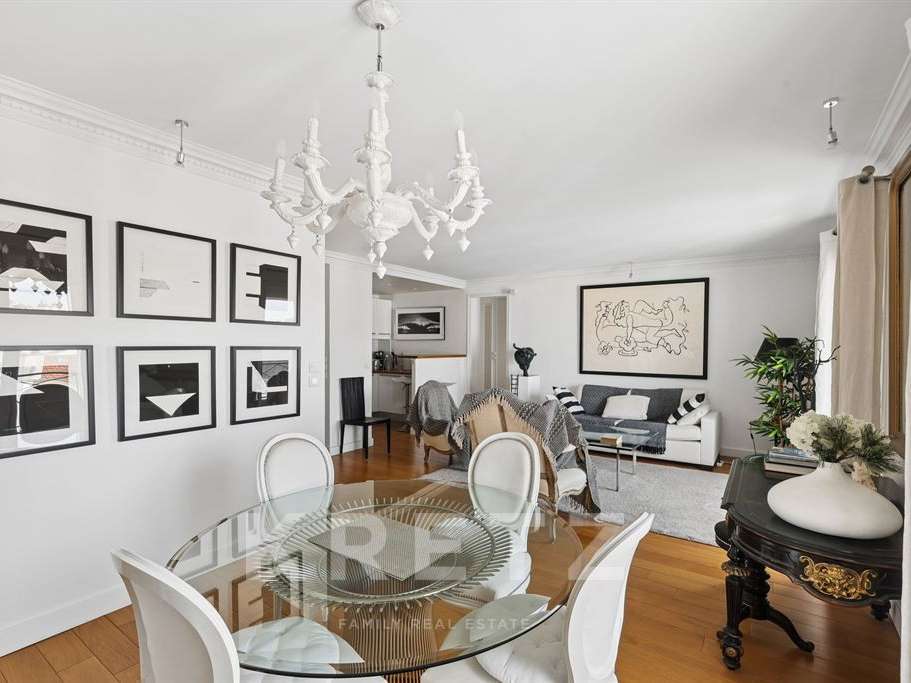 Apartment Paris 4e