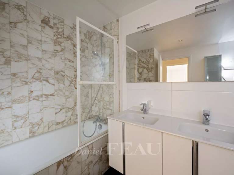 Appartement Paris 4e - 1 chambre - 63m²