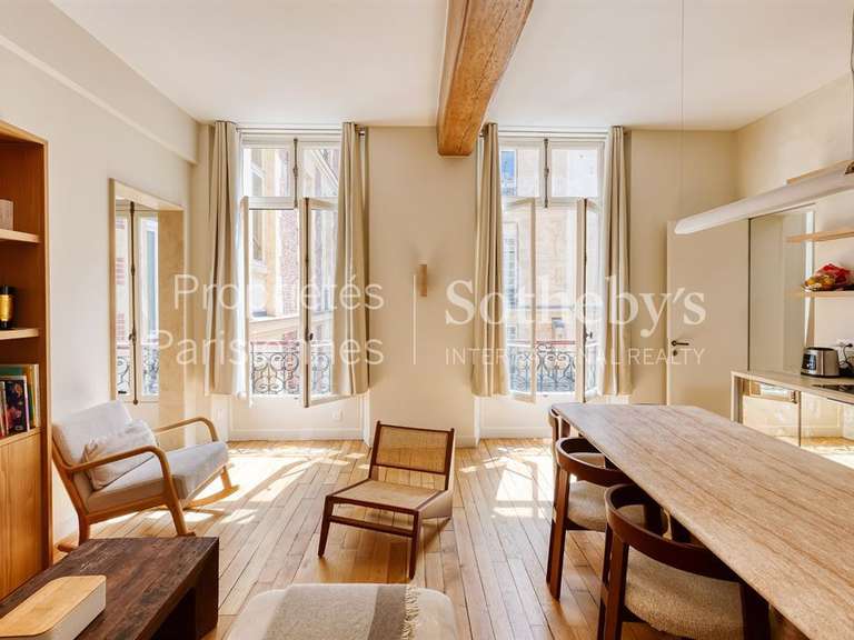 Appartement Paris 4e - 2 chambres - 69m²