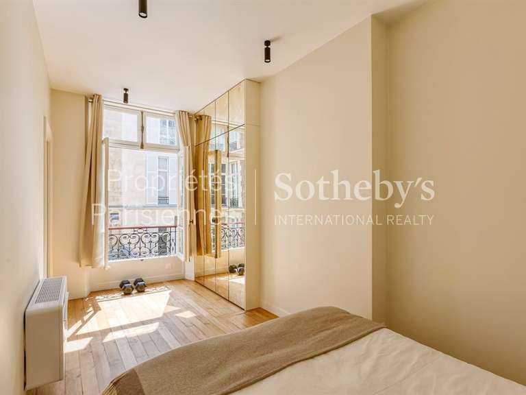 Appartement Paris 4e - 2 chambres - 69m²