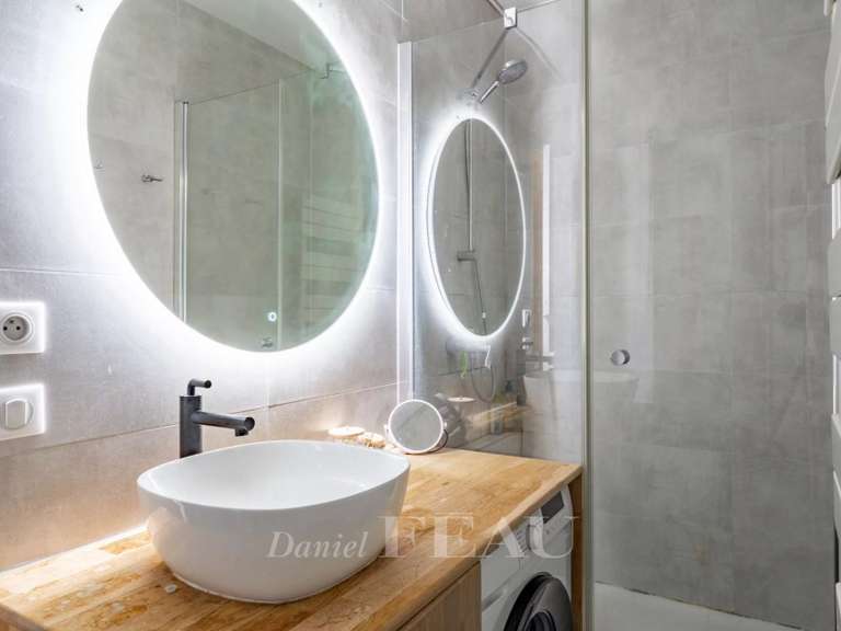 Appartement Paris 4e - 2 chambres - 65m²