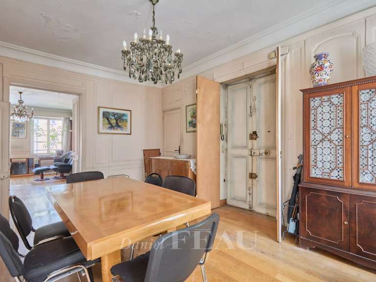 Appartement Paris 4e - 3 chambres - 121m²