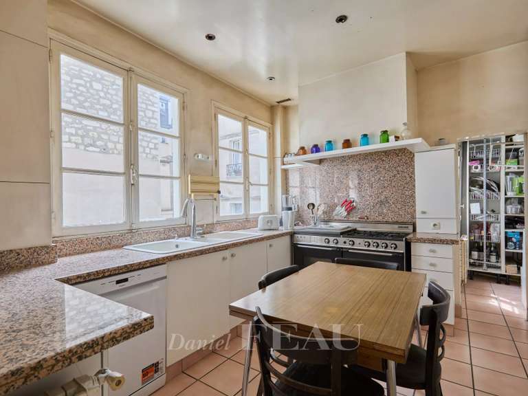 Appartement Paris 4e - 3 chambres - 121m²