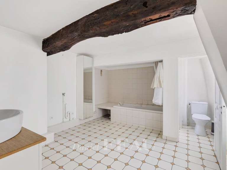 Appartement Paris 4e - 2 chambres - 89m²