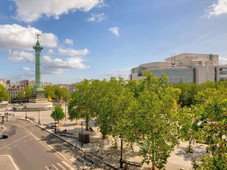 Appartement Paris 4e - 2 chambres - 70m²